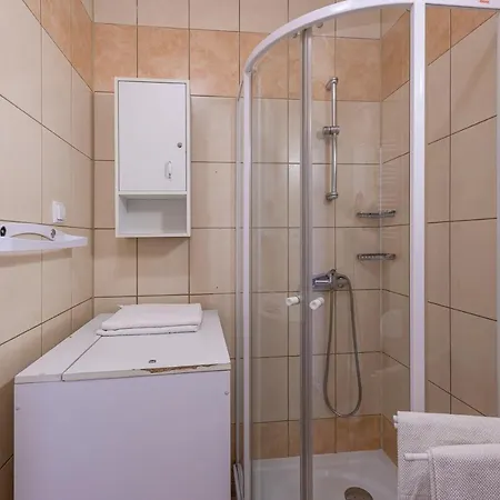 شقة Apartamenty& Pod Giewontem